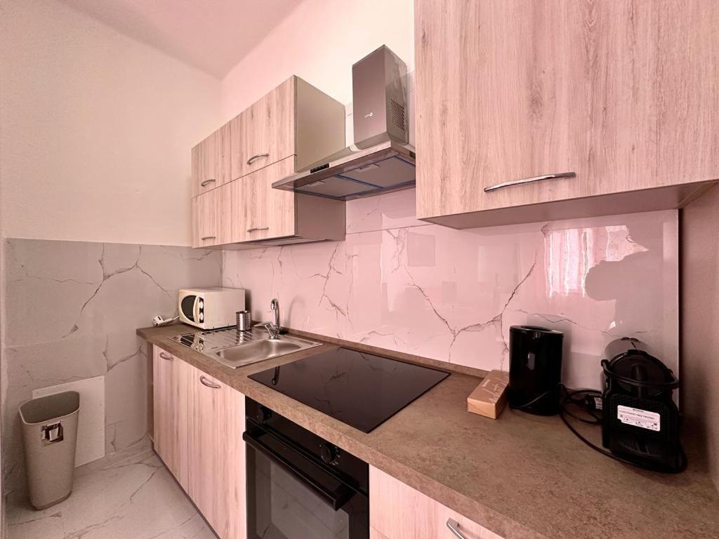Wh - Dolce Vita - Bilocale - 5 Minuti Dal Centro - Parcheggio Gratuito - Wifi Sanremo Exterior foto